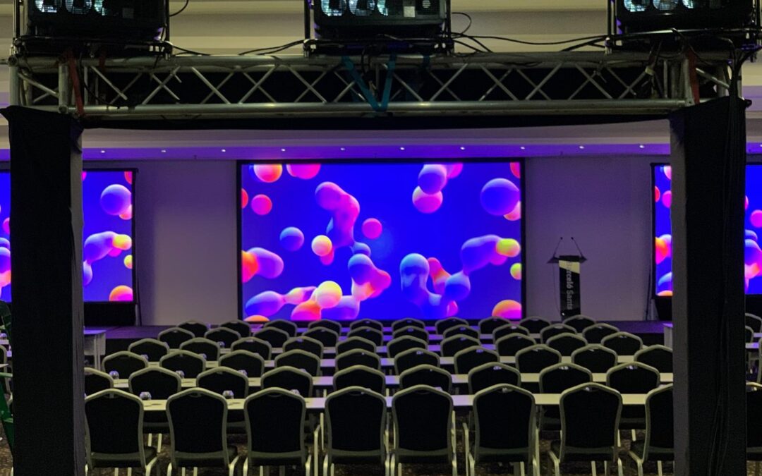 Tipos de proyectores para eventos